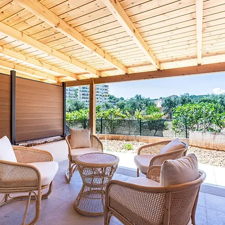 Ama's Duplex 5 - Parking, Kitchen, Himarë